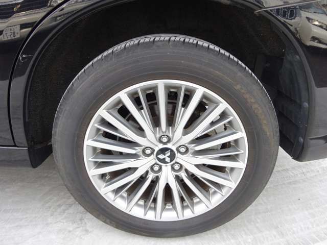 Mitsubishi OUTLANDER PHEV 2020-02 184411-15