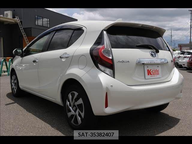 Toyota AQUA 2019-08 356353-6
