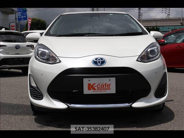 Toyota AQUA 2019-08 356353-8