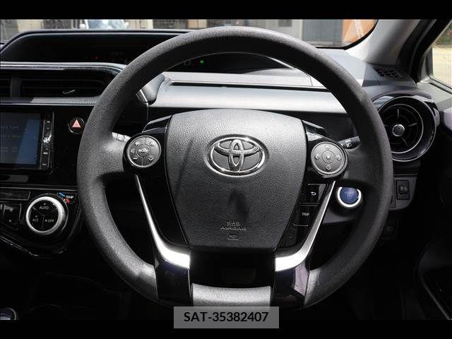 Toyota AQUA 2019-08 356353-25