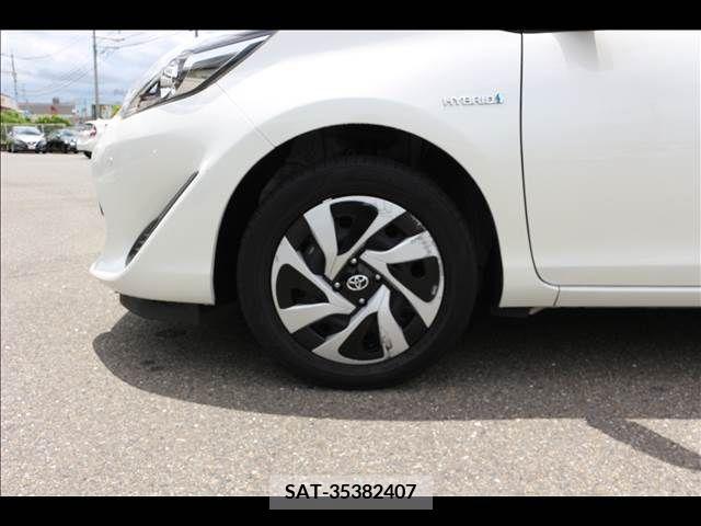 Toyota AQUA 2019-08 356353-21