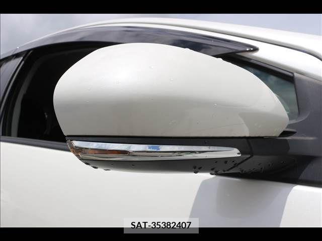 Toyota AQUA 2019-08 356353-17