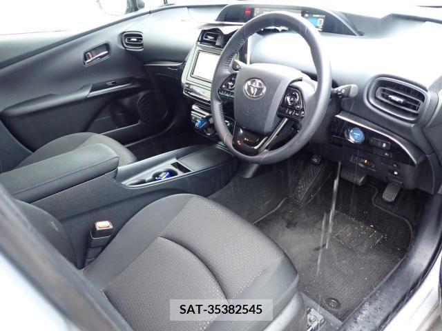 Toyota PRIUS 2021-02 326509-1