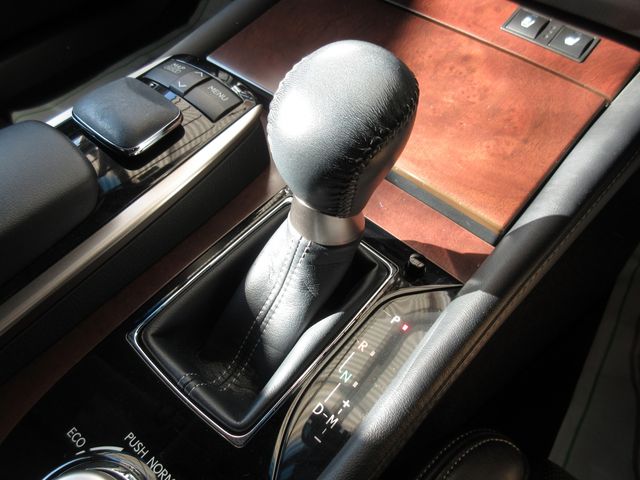 Lexus GS 2012-06 246-14
