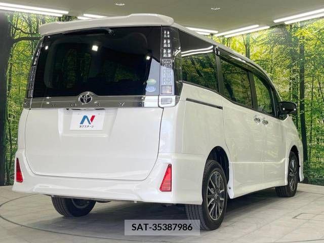 Toyota VOXY 2015-04 289275-18