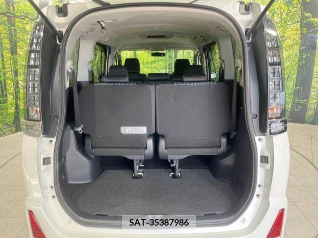 Toyota VOXY 2015-04 289275-11