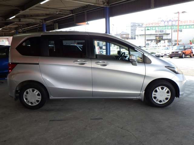 Honda FREED 2009-11 196513-5