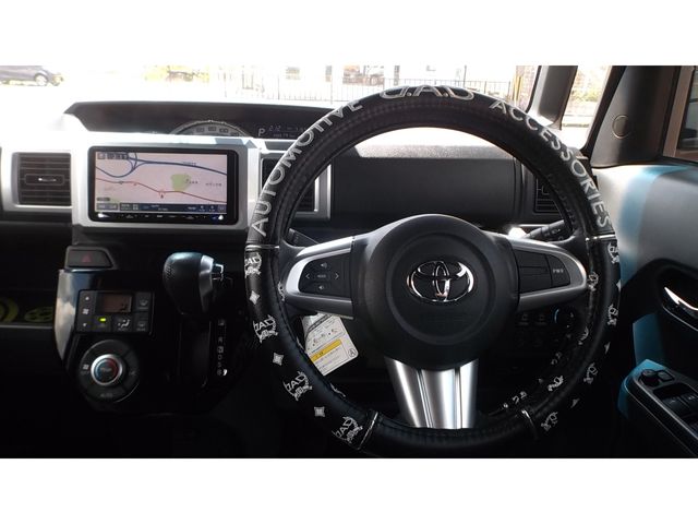 Toyota Pixis Mega 2017-02 2699-11