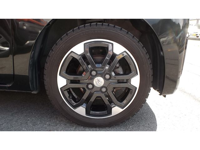 Toyota Pixis Mega 2017-02 2699-28
