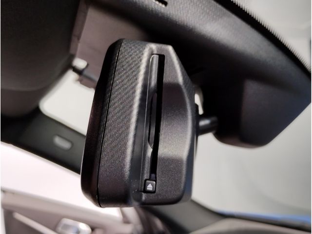 Bmw 2 SERIES 2021-03 2233-23