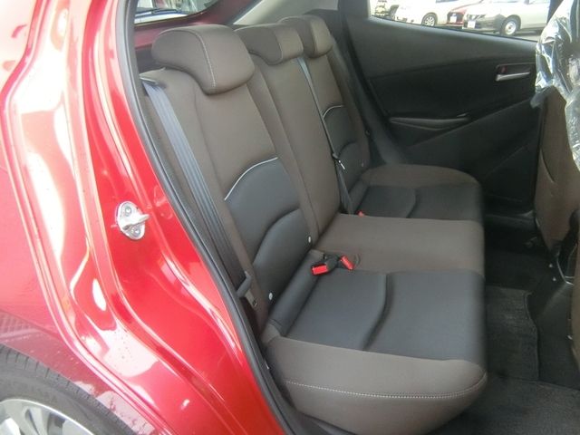 Mazda MAZDA2 2020-12 9279-7