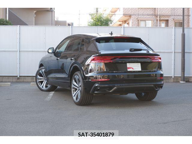 Audi Q8 2022-12 212307-2