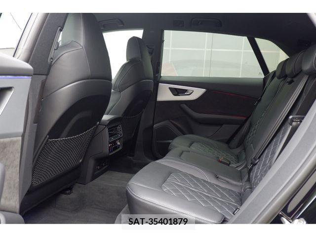 Audi Q8 2022-12 212307-10