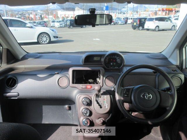 Toyota SPADE 2013-03 225575-6