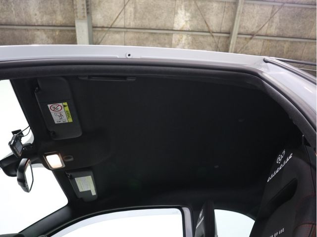 Abarth 695 2022-05 6462-18