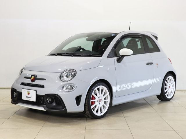 Abarth 695 2022-05 6462-0