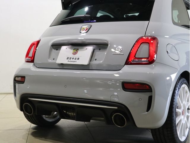 Abarth 695 2022-05 6462-6