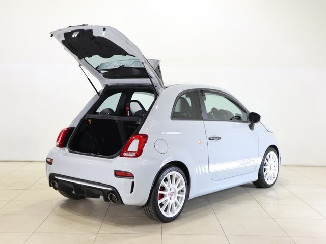 Abarth 695 2022-05 6462-8