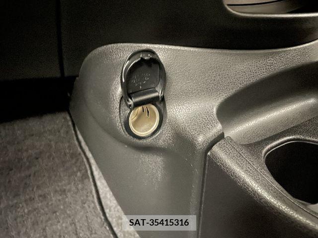 Nissan NOTE 2017-02 305361-18