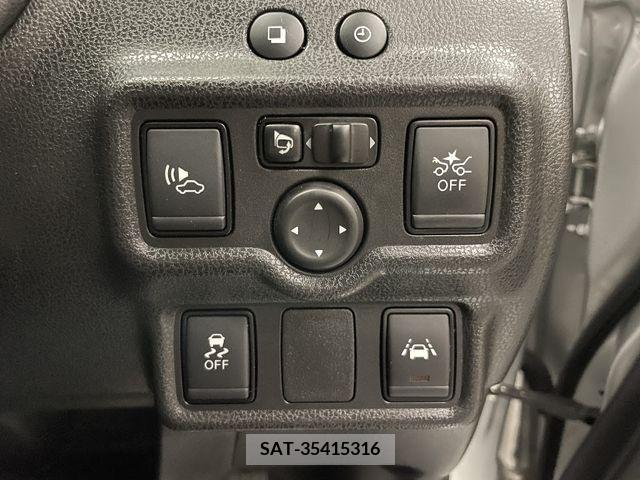Nissan NOTE 2017-02 305361-15