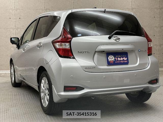 Nissan NOTE 2017-02 305361-2