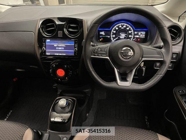 Nissan NOTE 2017-02 305361-1