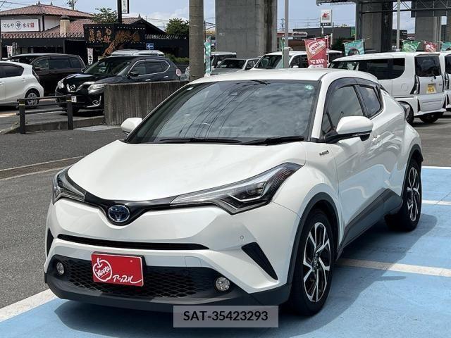 Toyota C-HR 2017-05 351365-3