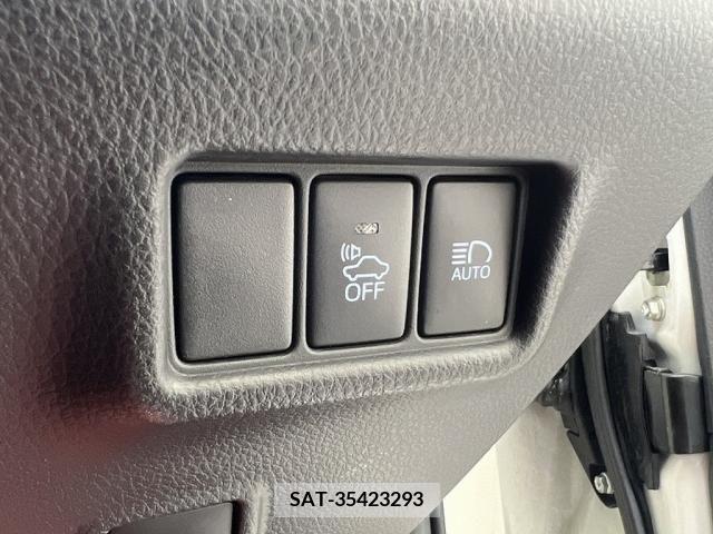 Toyota C-HR 2017-05 351365-29
