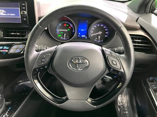 Toyota C-HR 2017-02 24994-11