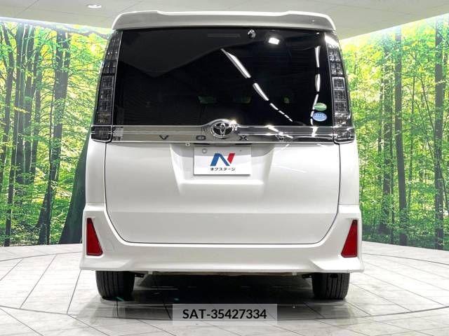 Toyota VOXY 2017-06 224955-16