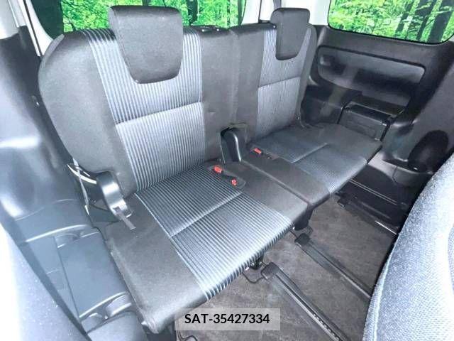 Toyota VOXY 2017-06 224955-10
