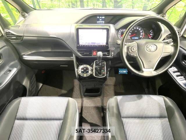 Toyota VOXY 2017-06 224955-1
