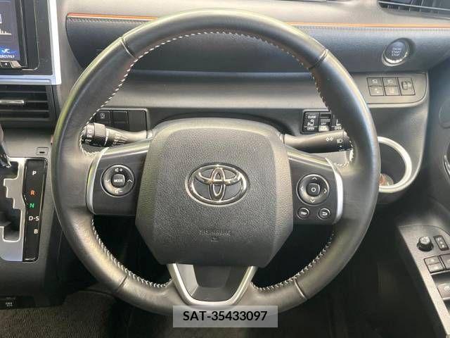 Toyota SIENTA 2019-01 344084-11