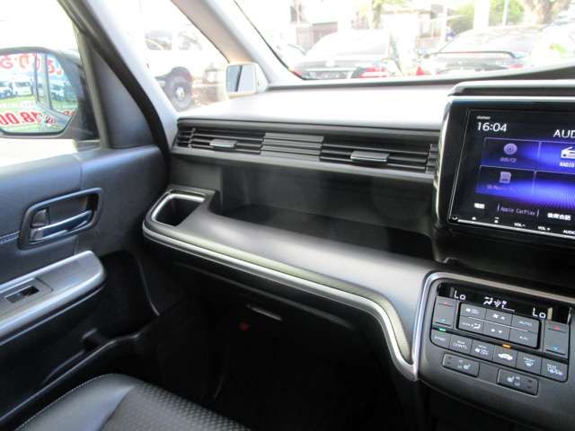 Honda e 2018-09 22846-2
