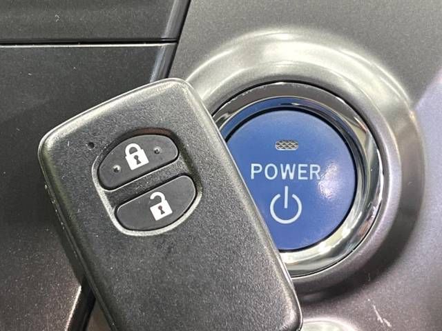 Toyota PRIUS ALPHA 2014-08 193846-5