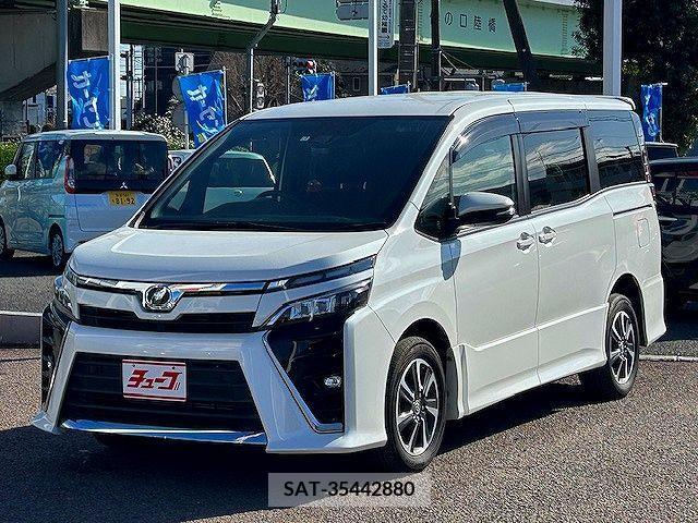 Toyota VOXY 2019-02 220892-0