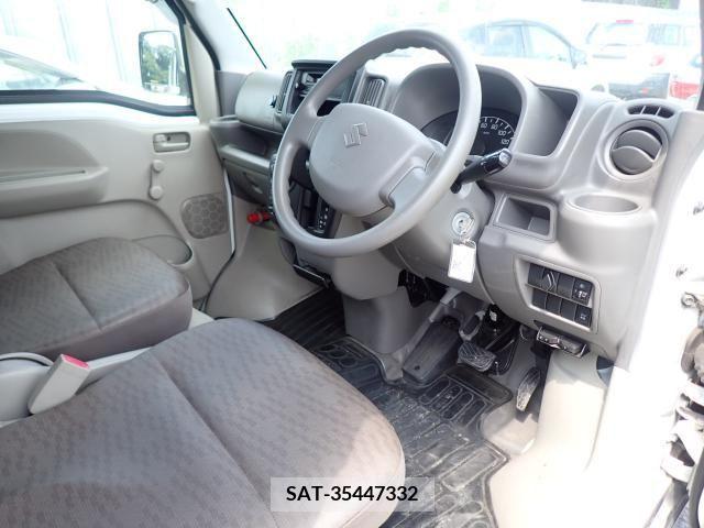 Suzuki EVERY 2018-01 372457-1
