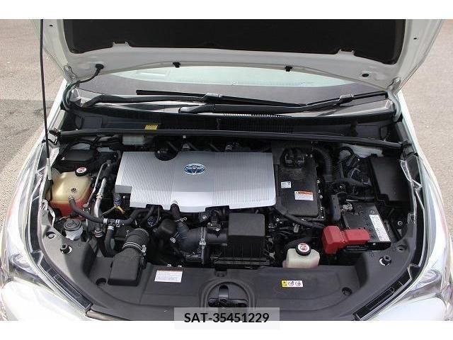 Toyota PRIUS 2017-02 233974-17