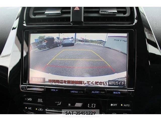 Toyota PRIUS 2017-02 233974-3