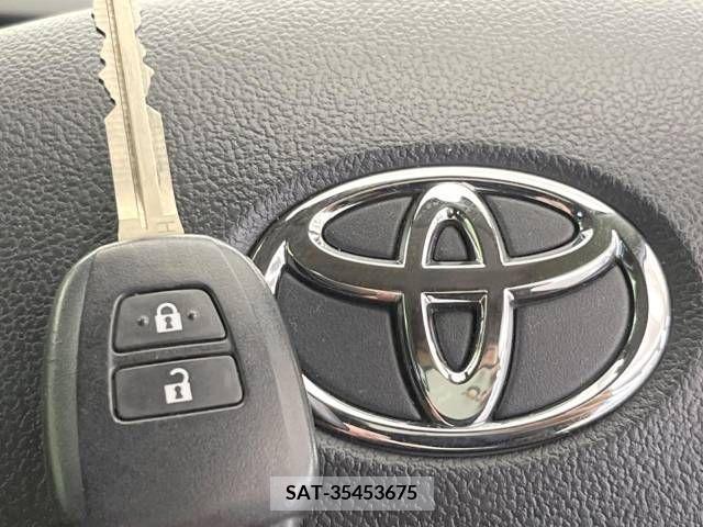 Toyota AQUA 2017-11 260245-7