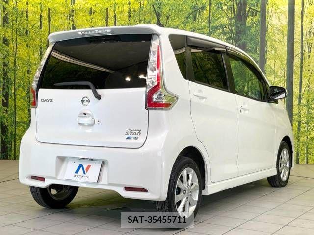 Nissan DAYZ 2016-03 323355-17
