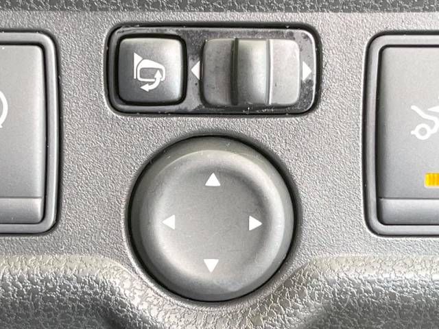 Nissan NOTE 2016-04 15276-7