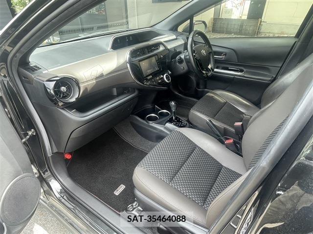 Toyota AQUA 2019-07 350626-18