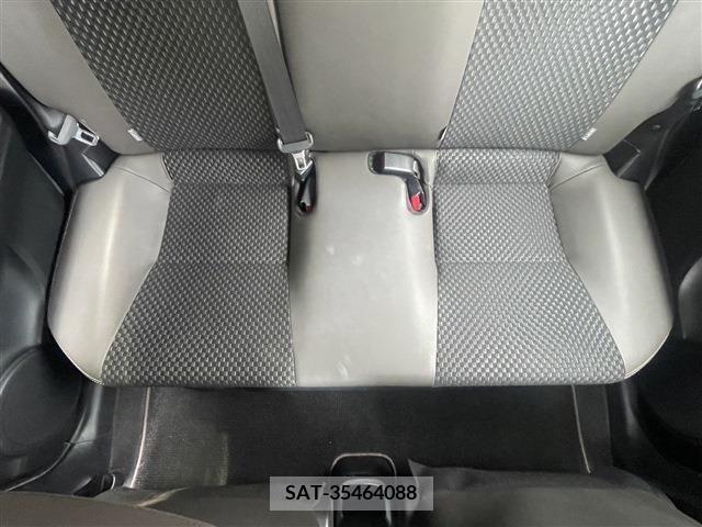 Toyota AQUA 2019-07 350626-16