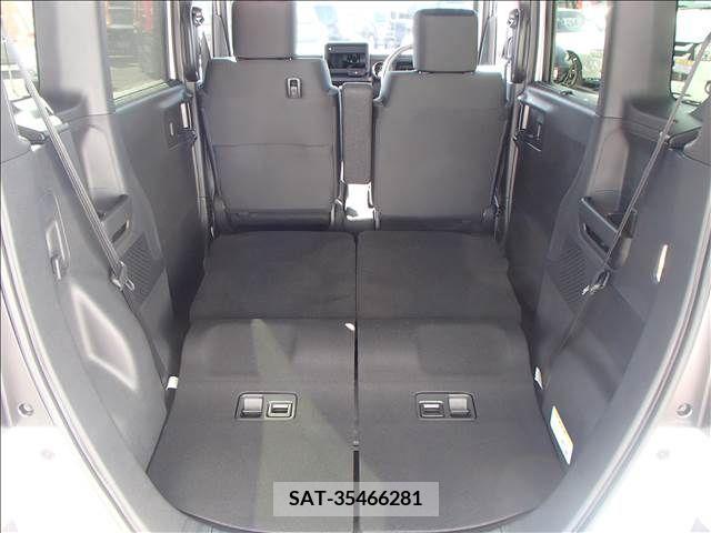Honda N BOX CUSTOM 2024-02 213211-16