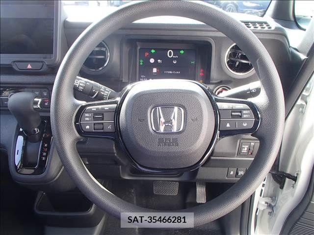 Honda N BOX CUSTOM 2024-02 213211-13