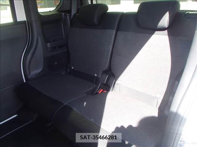 Honda N BOX CUSTOM 2024-02 213211-12