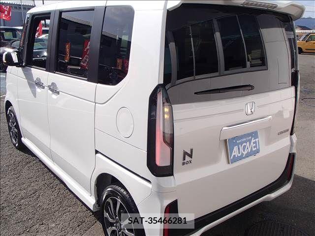 Honda N BOX CUSTOM 2024-02 213211-2
