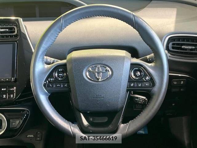 Toyota PRIUS PHV 2018-05 345207-11