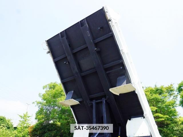 Hino DUTRO 2017-09 359480-17